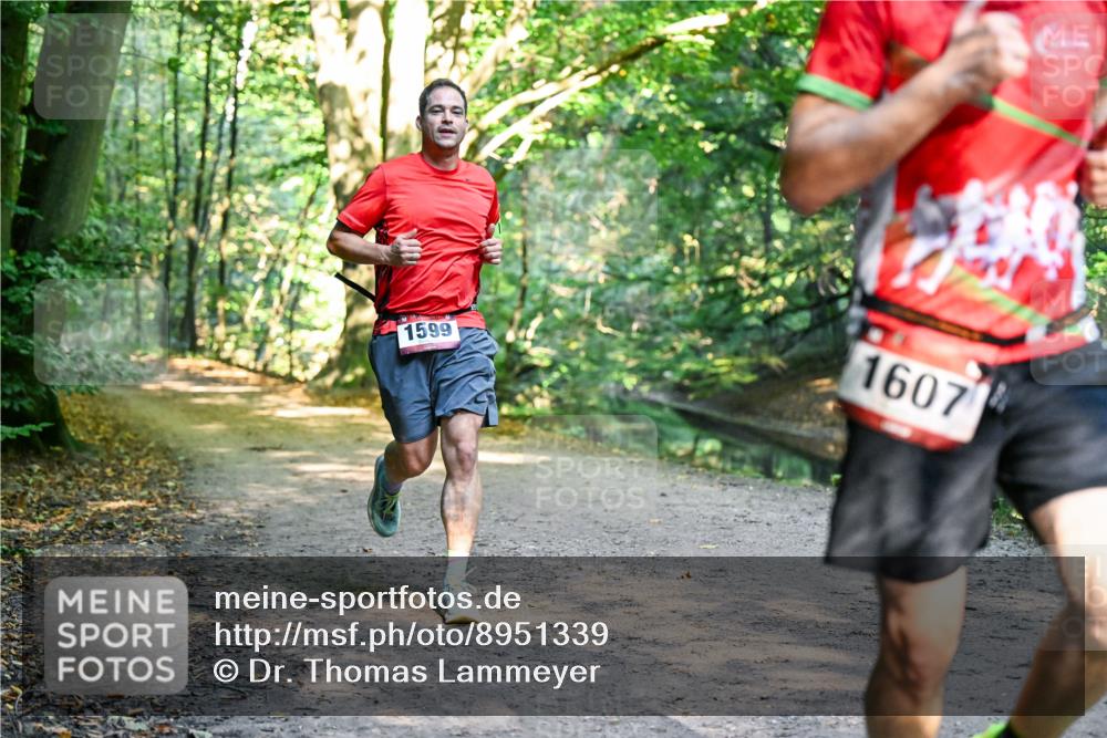 28.09.2025 - 33. Volkslauf durch das schöne Alstertal Dr. Thomas Lammeyer http://msf.ph/oto/8951339 28.09.2025 10:17:31 Laufen 1599, 1607 meine-sportfotos.de