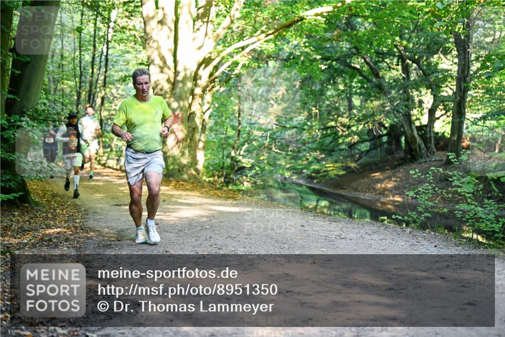 28.09.2025 - 33. Volkslauf durch das schöne Alstertal Dr. Thomas Lammeyer http://msf.ph/oto/8951350 28.09.2025 10:17:41 Laufen  meine-sportfotos.de