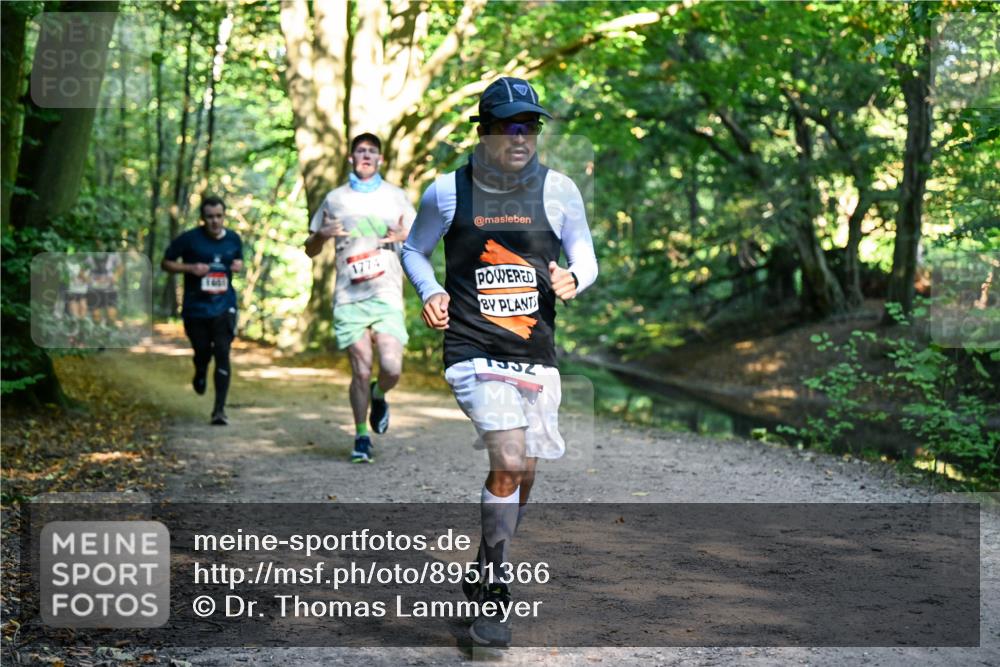 28.09.2025 - 33. Volkslauf durch das schöne Alstertal Dr. Thomas Lammeyer http://msf.ph/oto/8951366 28.09.2025 10:17:46 Laufen 1774 meine-sportfotos.de