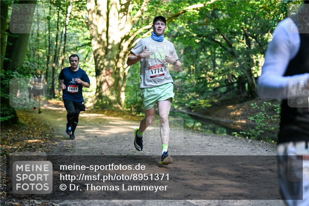 28.09.2025 - 33. Volkslauf durch das schöne Alstertal Dr. Thomas Lammeyer http://msf.ph/oto/8951371 28.09.2025 10:17:47 Laufen 1651, 1774 meine-sportfotos.de
