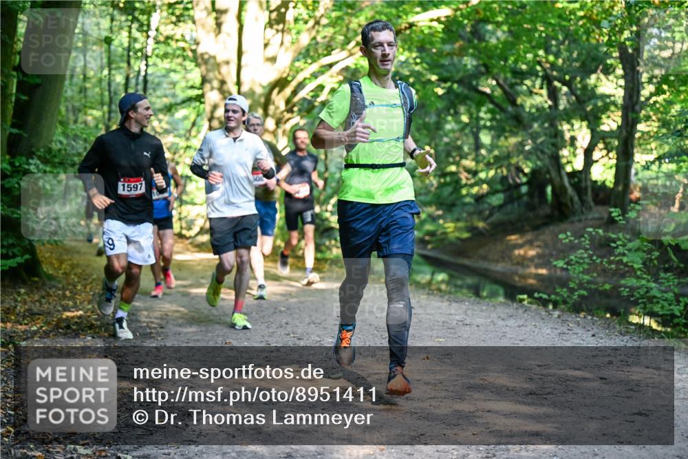 28.09.2025 - 33. Volkslauf durch das schöne Alstertal Dr. Thomas Lammeyer http://msf.ph/oto/8951411 28.09.2025 10:17:54 Laufen 6, 1597 meine-sportfotos.de