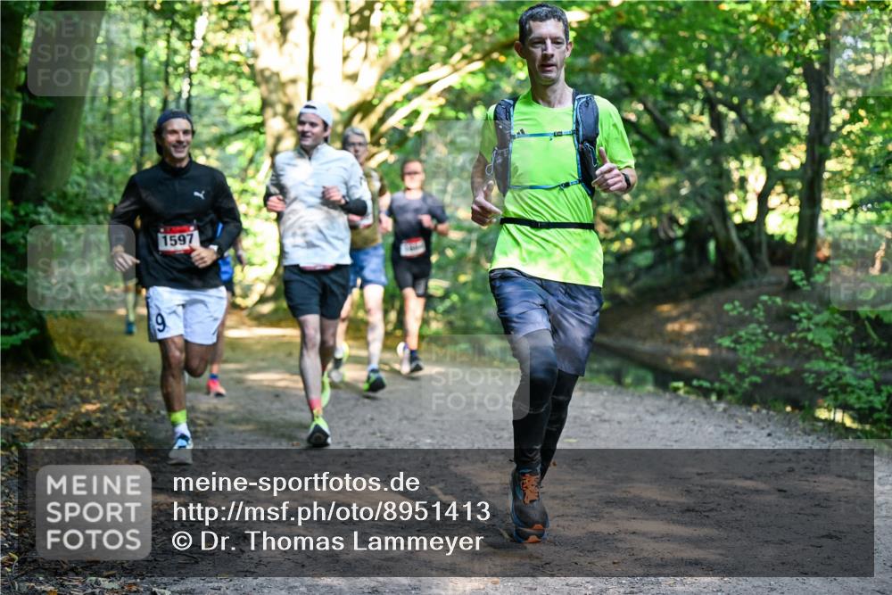28.09.2025 - 33. Volkslauf durch das schöne Alstertal Dr. Thomas Lammeyer http://msf.ph/oto/8951413 28.09.2025 10:17:54 Laufen 66, 9, 1597 meine-sportfotos.de
