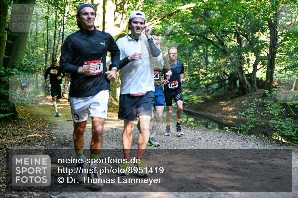 28.09.2025 - 33. Volkslauf durch das schöne Alstertal Dr. Thomas Lammeyer http://msf.ph/oto/8951419 28.09.2025 10:17:55 Laufen 1616, 08, 1604 meine-sportfotos.de