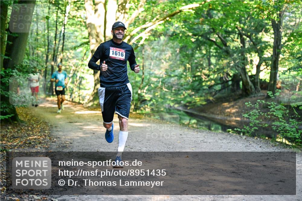 28.09.2025 - 33. Volkslauf durch das schöne Alstertal Dr. Thomas Lammeyer http://msf.ph/oto/8951435 28.09.2025 10:17:59 Laufen 1616 meine-sportfotos.de