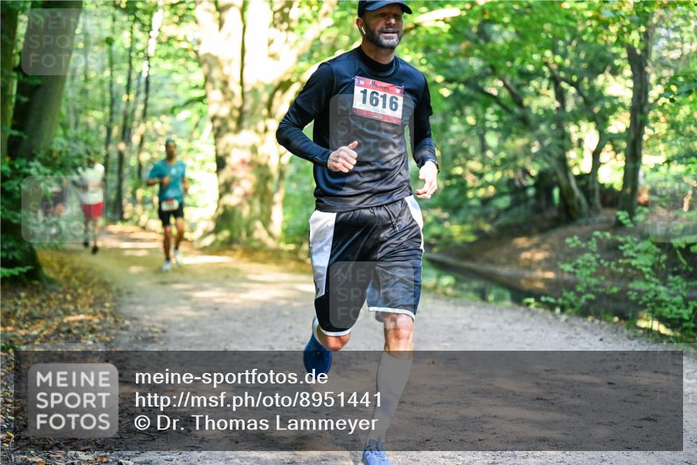 28.09.2025 - 33. Volkslauf durch das schöne Alstertal Dr. Thomas Lammeyer http://msf.ph/oto/8951441 28.09.2025 10:17:59 Laufen 1616 meine-sportfotos.de