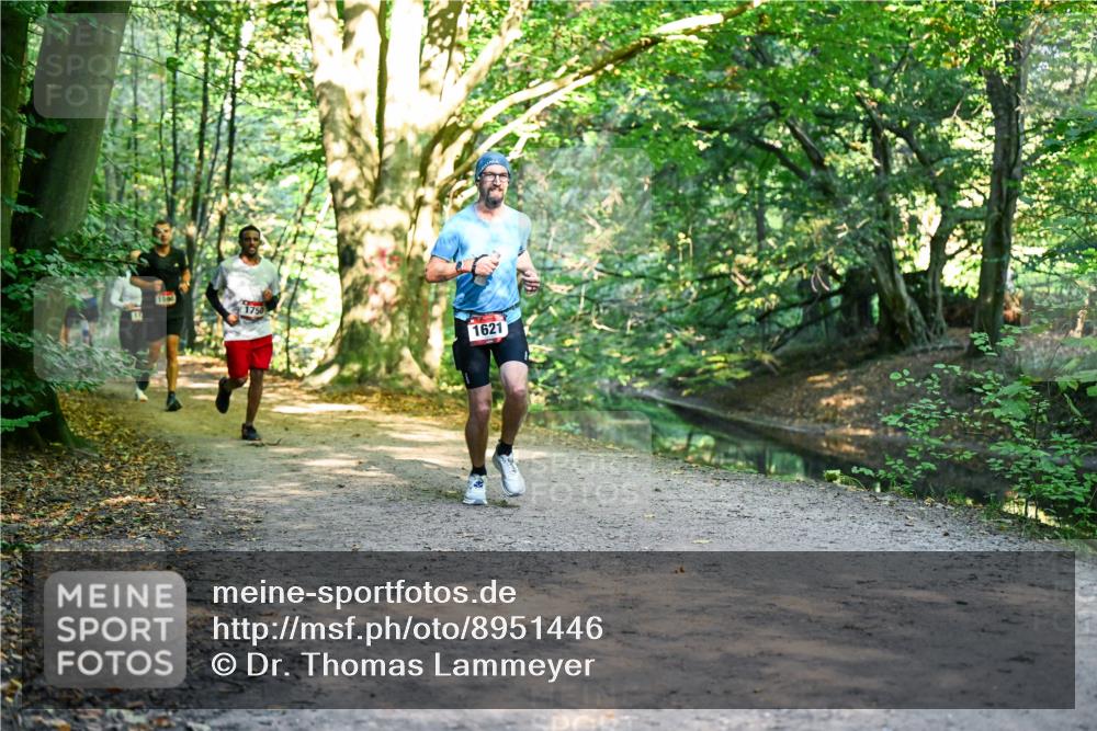 28.09.2025 - 33. Volkslauf durch das schöne Alstertal Dr. Thomas Lammeyer http://msf.ph/oto/8951446 28.09.2025 10:18:02 Laufen 1503, 1750, 1621 meine-sportfotos.de