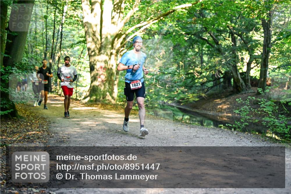 28.09.2025 - 33. Volkslauf durch das schöne Alstertal Dr. Thomas Lammeyer http://msf.ph/oto/8951447 28.09.2025 10:18:02 Laufen 1750, 11563, 1621 meine-sportfotos.de