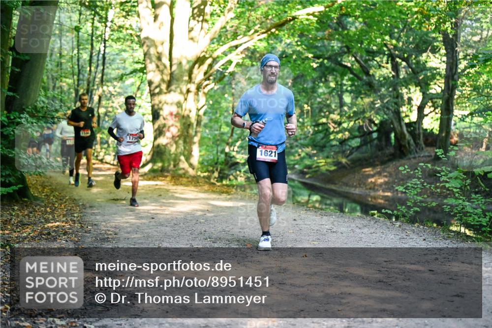 28.09.2025 - 33. Volkslauf durch das schöne Alstertal Dr. Thomas Lammeyer http://msf.ph/oto/8951451 28.09.2025 10:18:02 Laufen 1669, 1621 meine-sportfotos.de
