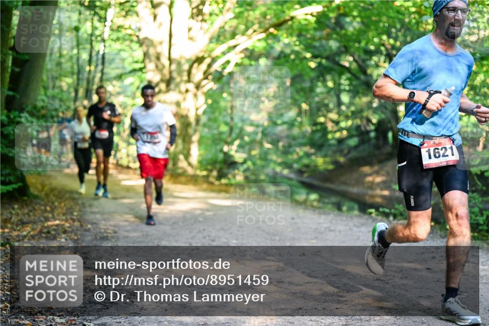28.09.2025 - 33. Volkslauf durch das schöne Alstertal Dr. Thomas Lammeyer http://msf.ph/oto/8951459 28.09.2025 10:18:03 Laufen 5202, 1621 meine-sportfotos.de