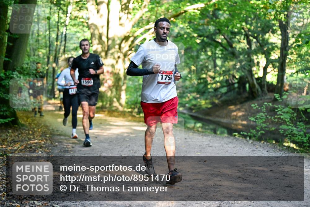 28.09.2025 - 33. Volkslauf durch das schöne Alstertal Dr. Thomas Lammeyer http://msf.ph/oto/8951470 28.09.2025 10:18:05 Laufen 1590, 1750 meine-sportfotos.de