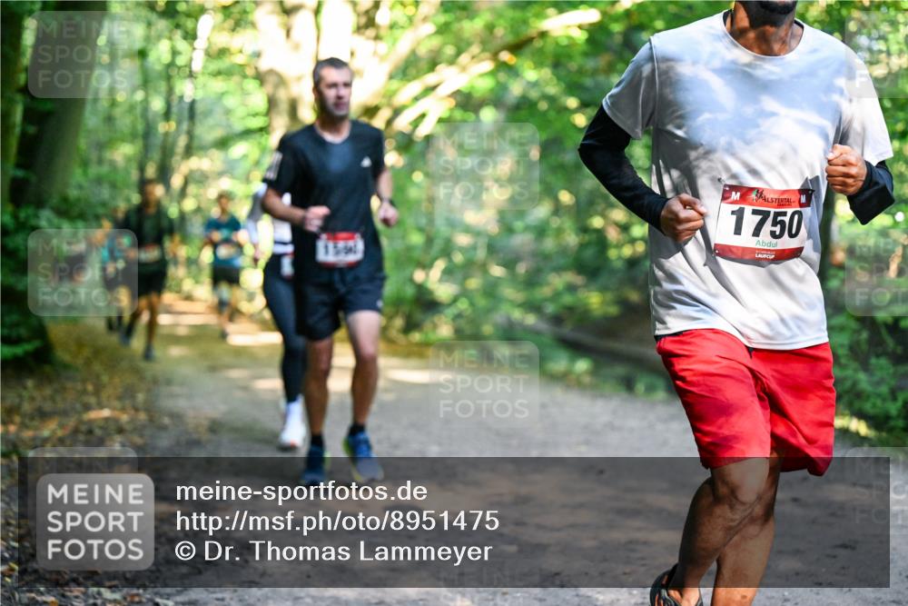 28.09.2025 - 33. Volkslauf durch das schöne Alstertal Dr. Thomas Lammeyer http://msf.ph/oto/8951475 28.09.2025 10:18:06 Laufen 1750 meine-sportfotos.de