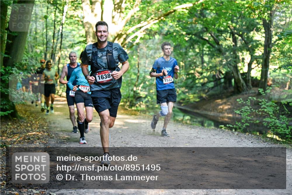 28.09.2025 - 33. Volkslauf durch das schöne Alstertal Dr. Thomas Lammeyer http://msf.ph/oto/8951495 28.09.2025 10:18:09 Laufen 16, 1012, 1638, 1533 meine-sportfotos.de