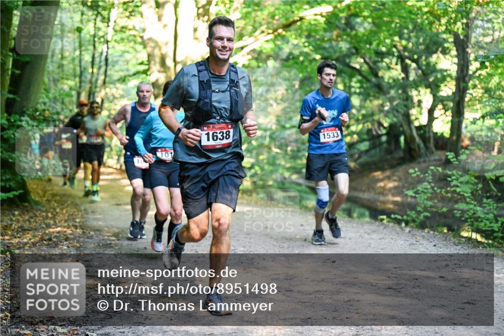 28.09.2025 - 33. Volkslauf durch das schöne Alstertal Dr. Thomas Lammeyer http://msf.ph/oto/8951498 28.09.2025 10:18:10 Laufen 101, 1638, 1533 meine-sportfotos.de