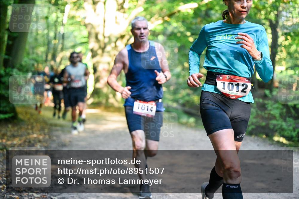 28.09.2025 - 33. Volkslauf durch das schöne Alstertal Dr. Thomas Lammeyer http://msf.ph/oto/8951507 28.09.2025 10:18:11 Laufen 1614, 1012 meine-sportfotos.de