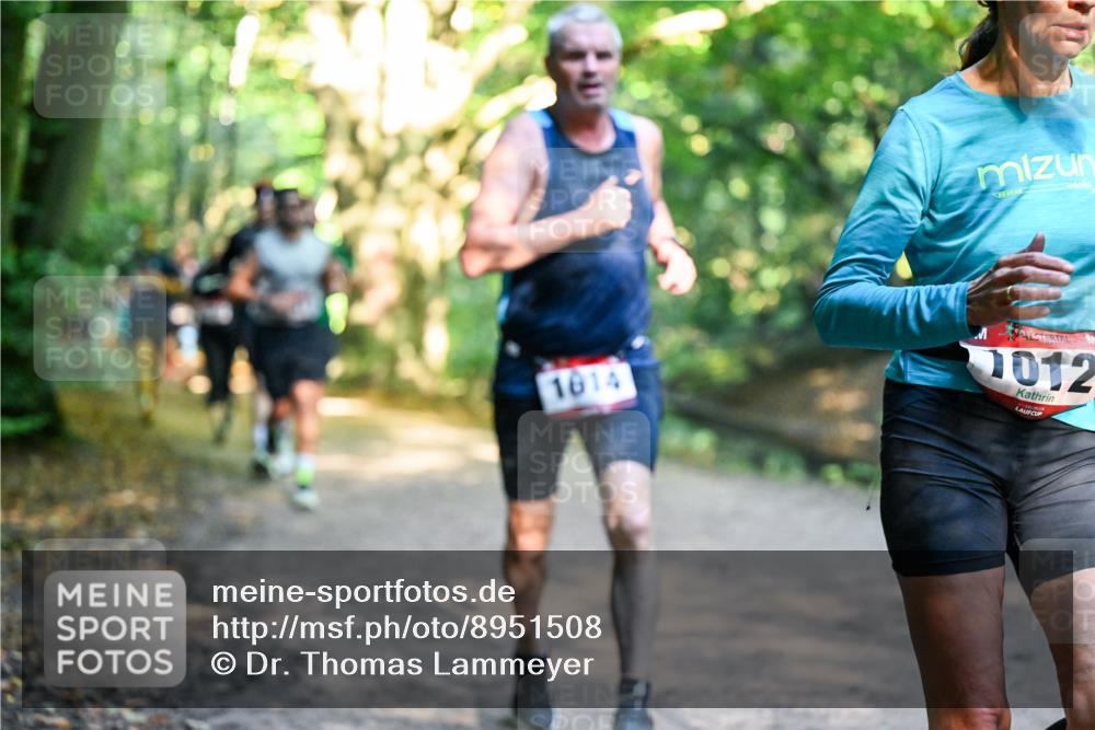 28.09.2025 - 33. Volkslauf durch das schöne Alstertal Dr. Thomas Lammeyer http://msf.ph/oto/8951508 28.09.2025 10:18:12 Laufen 1614, 1012 meine-sportfotos.de