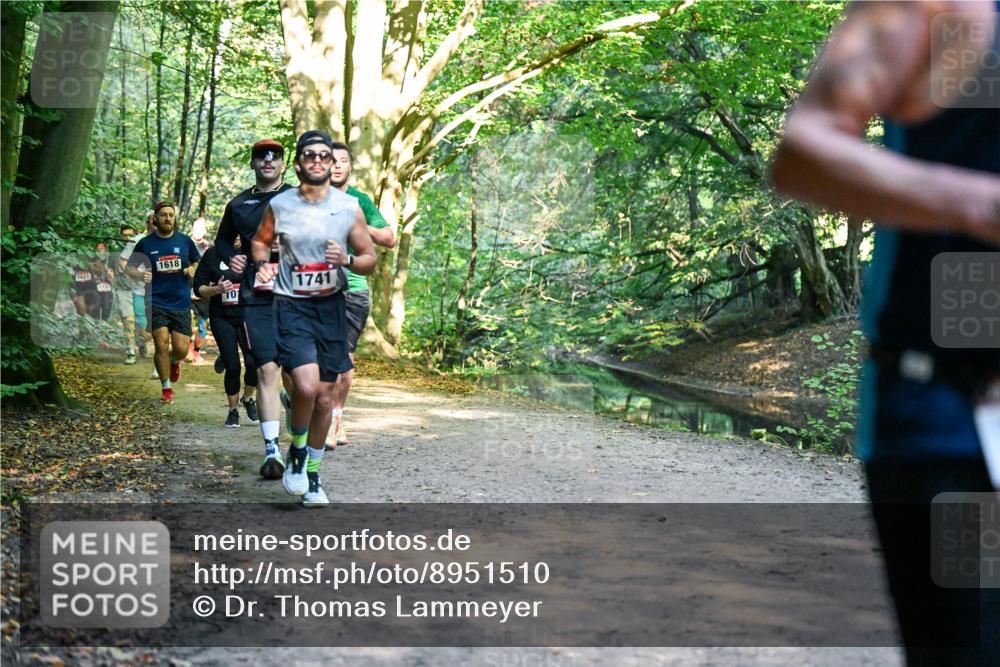 28.09.2025 - 33. Volkslauf durch das schöne Alstertal Dr. Thomas Lammeyer http://msf.ph/oto/8951510 28.09.2025 10:18:13 Laufen 1021, 1618, 1741 meine-sportfotos.de