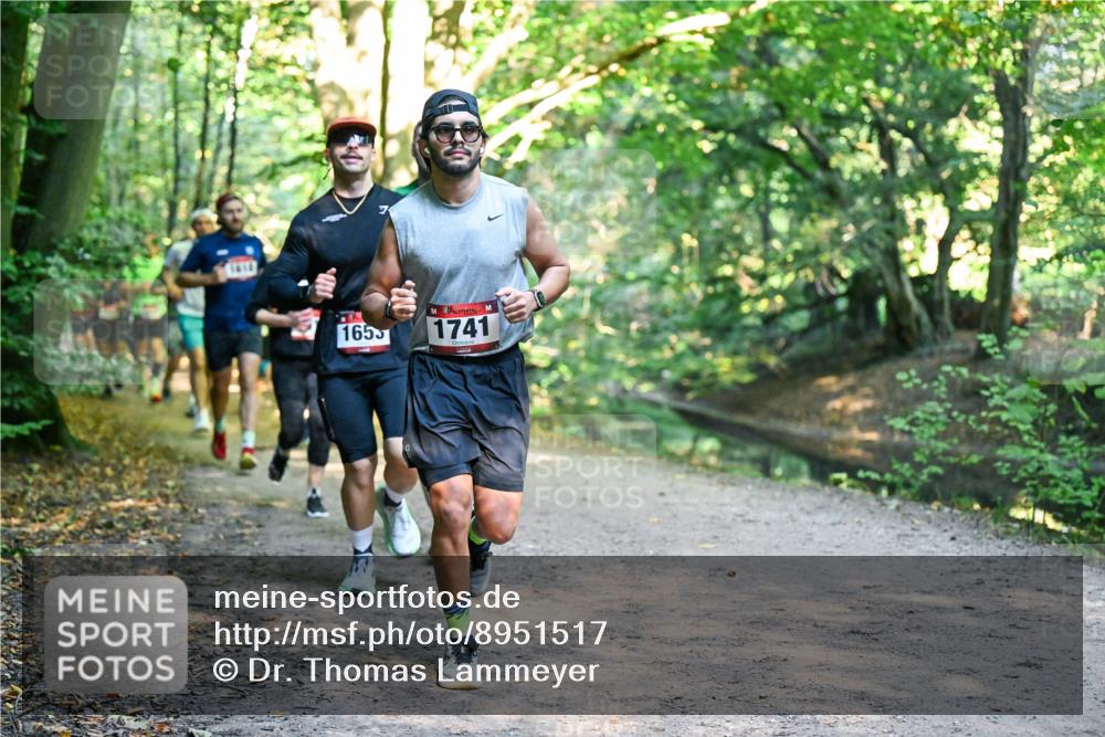 28.09.2025 - 33. Volkslauf durch das schöne Alstertal Dr. Thomas Lammeyer http://msf.ph/oto/8951517 28.09.2025 10:18:13 Laufen 1610, 1655, 1741 meine-sportfotos.de