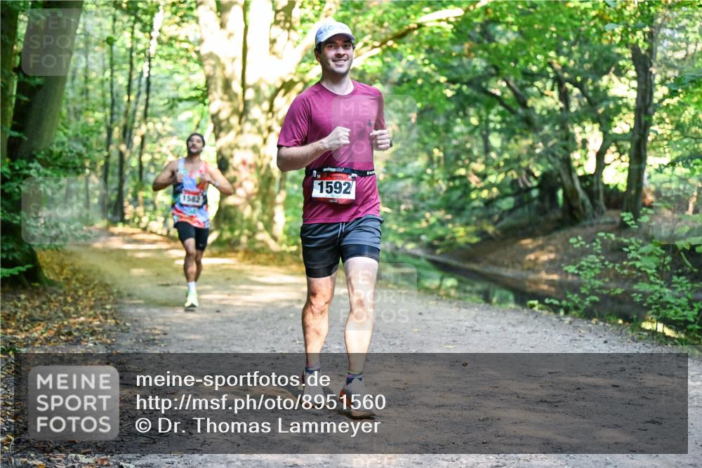 28.09.2025 - 33. Volkslauf durch das schöne Alstertal Dr. Thomas Lammeyer http://msf.ph/oto/8951560 28.09.2025 10:18:21 Laufen 1582, 1592 meine-sportfotos.de