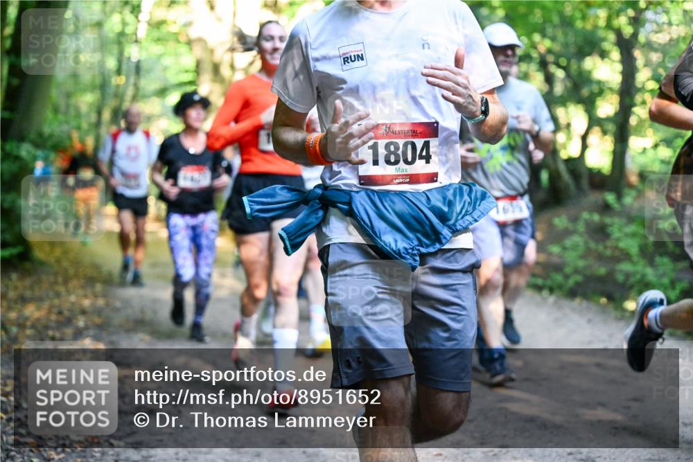 28.09.2025 - 33. Volkslauf durch das schöne Alstertal Dr. Thomas Lammeyer http://msf.ph/oto/8951652 28.09.2025 10:18:50 Laufen 1804 meine-sportfotos.de