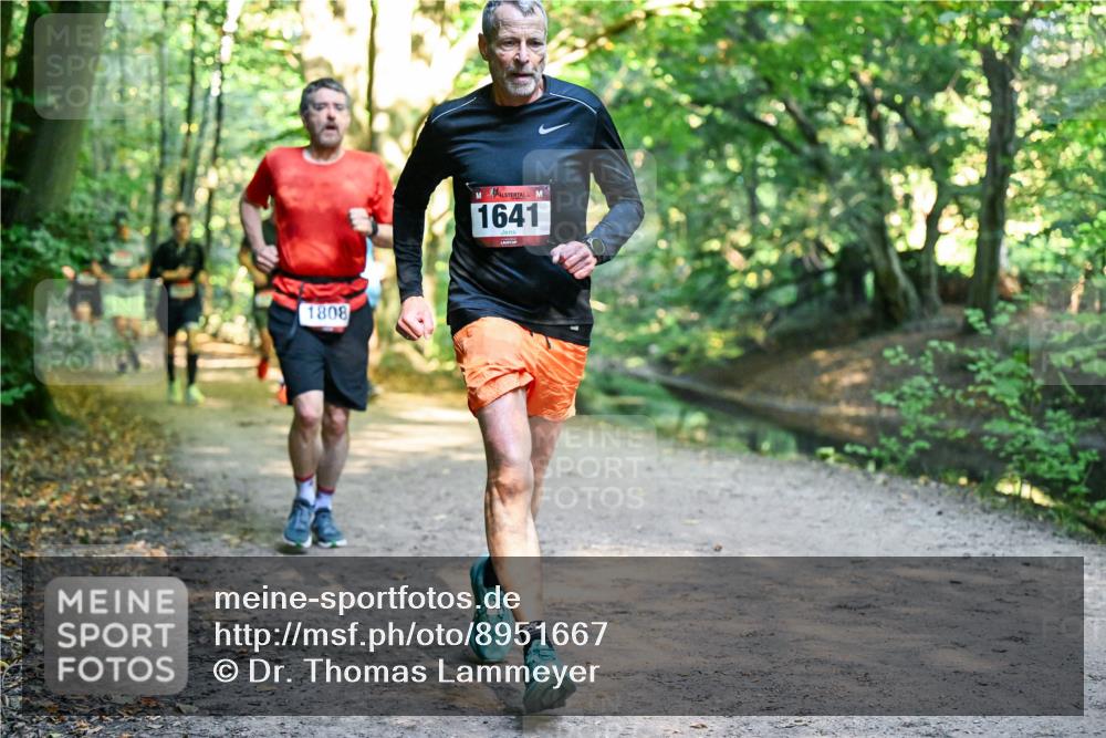28.09.2025 - 33. Volkslauf durch das schöne Alstertal Dr. Thomas Lammeyer http://msf.ph/oto/8951667 28.09.2025 10:18:55 Laufen 1808, 1641 meine-sportfotos.de