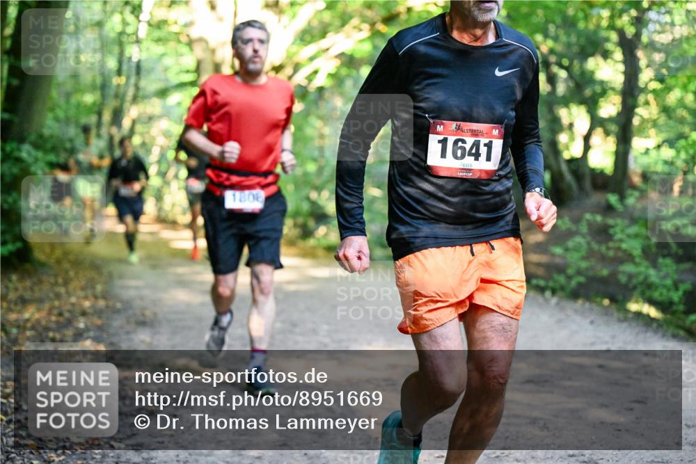 28.09.2025 - 33. Volkslauf durch das schöne Alstertal Dr. Thomas Lammeyer http://msf.ph/oto/8951669 28.09.2025 10:18:56 Laufen 1808, 1641 meine-sportfotos.de