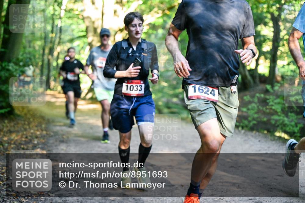28.09.2025 - 33. Volkslauf durch das schöne Alstertal Dr. Thomas Lammeyer http://msf.ph/oto/8951693 28.09.2025 10:19:00 Laufen 1033, 1624 meine-sportfotos.de