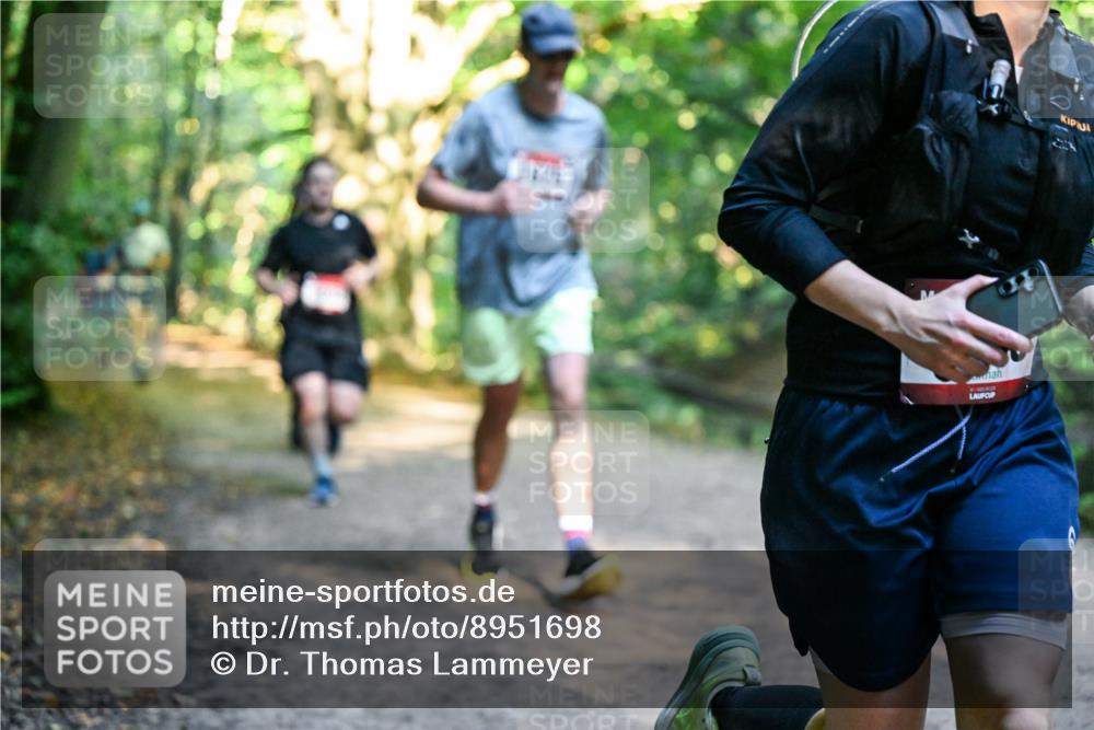 28.09.2025 - 33. Volkslauf durch das schöne Alstertal Dr. Thomas Lammeyer http://msf.ph/oto/8951698 28.09.2025 10:19:01 Laufen  meine-sportfotos.de