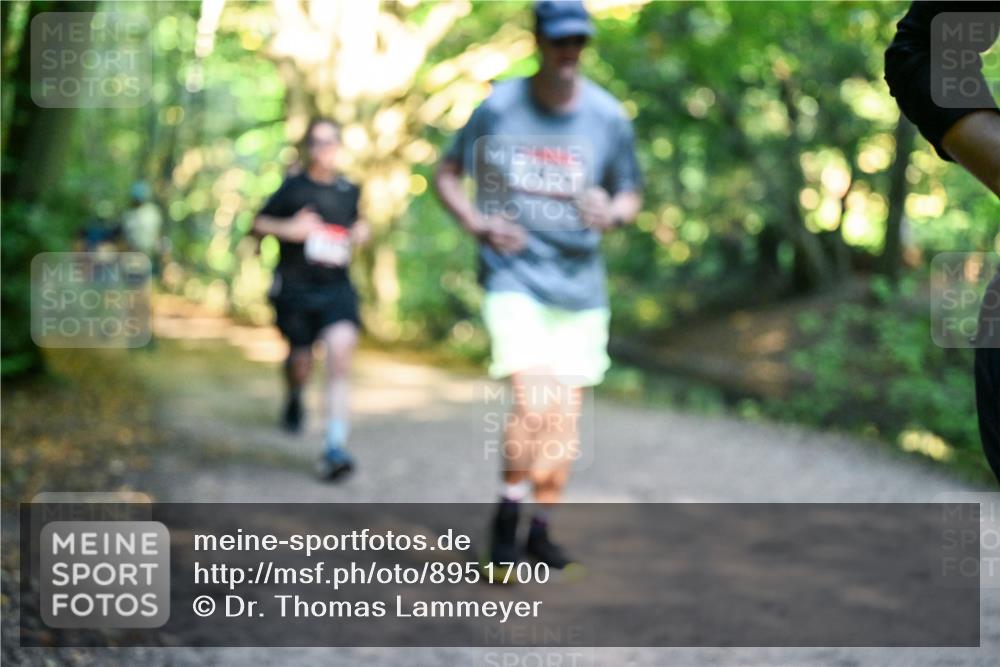 28.09.2025 - 33. Volkslauf durch das schöne Alstertal Dr. Thomas Lammeyer http://msf.ph/oto/8951700 28.09.2025 10:19:01 Laufen  meine-sportfotos.de