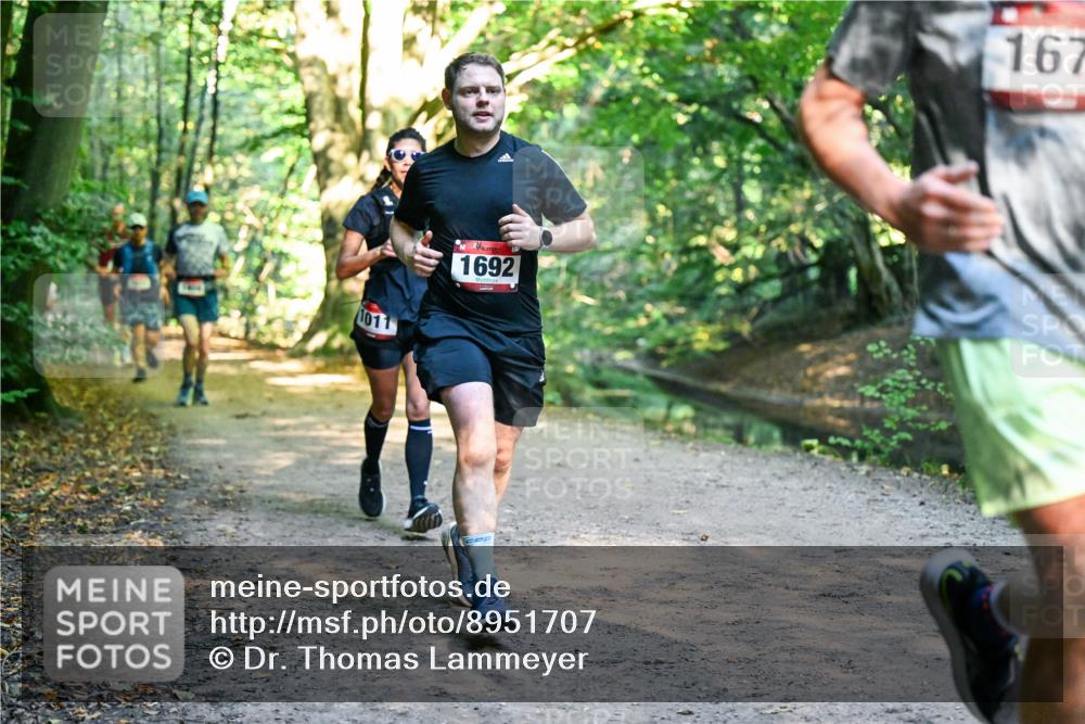 28.09.2025 - 33. Volkslauf durch das schöne Alstertal Dr. Thomas Lammeyer http://msf.ph/oto/8951707 28.09.2025 10:19:02 Laufen 1011, 1692, 167 meine-sportfotos.de