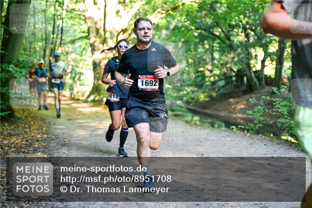 28.09.2025 - 33. Volkslauf durch das schöne Alstertal Dr. Thomas Lammeyer http://msf.ph/oto/8951708 28.09.2025 10:19:02 Laufen 1011, 1692 meine-sportfotos.de