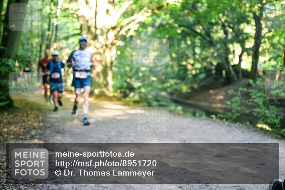 28.09.2025 - 33. Volkslauf durch das schöne Alstertal Dr. Thomas Lammeyer http://msf.ph/oto/8951720 28.09.2025 10:19:04 Laufen  meine-sportfotos.de