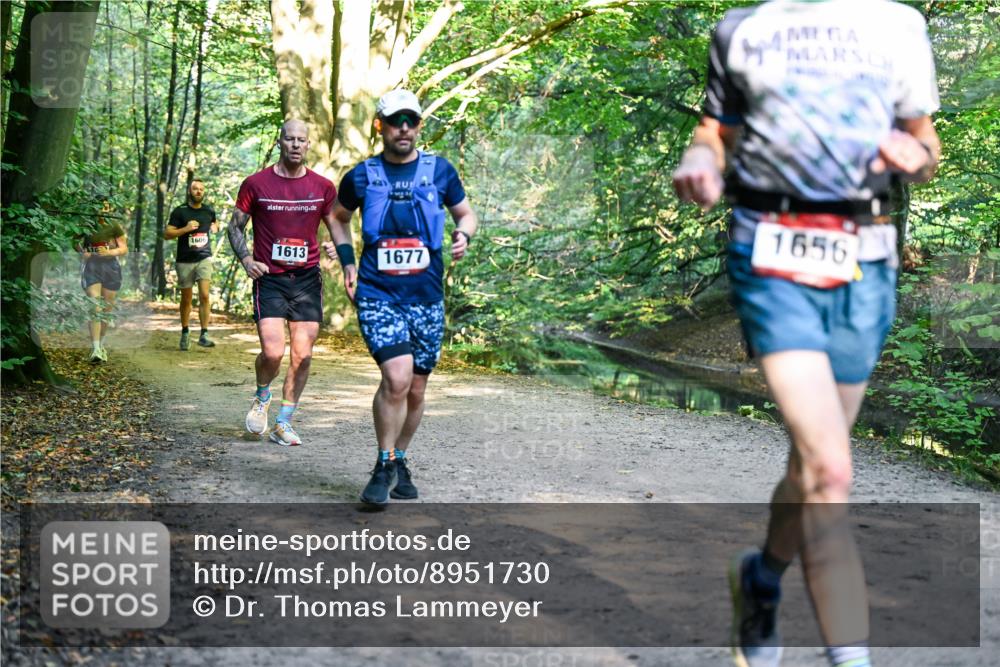 28.09.2025 - 33. Volkslauf durch das schöne Alstertal Dr. Thomas Lammeyer http://msf.ph/oto/8951730 28.09.2025 10:19:06 Laufen 1606, 1613, 1677, 1656 meine-sportfotos.de