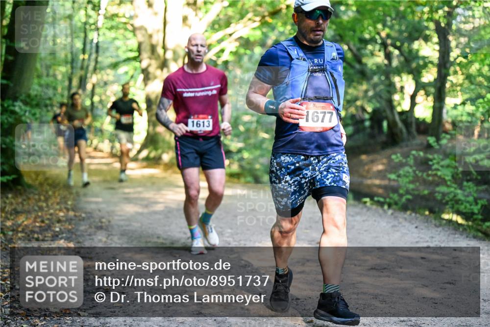 28.09.2025 - 33. Volkslauf durch das schöne Alstertal Dr. Thomas Lammeyer http://msf.ph/oto/8951737 28.09.2025 10:19:08 Laufen 1677, 1613 meine-sportfotos.de