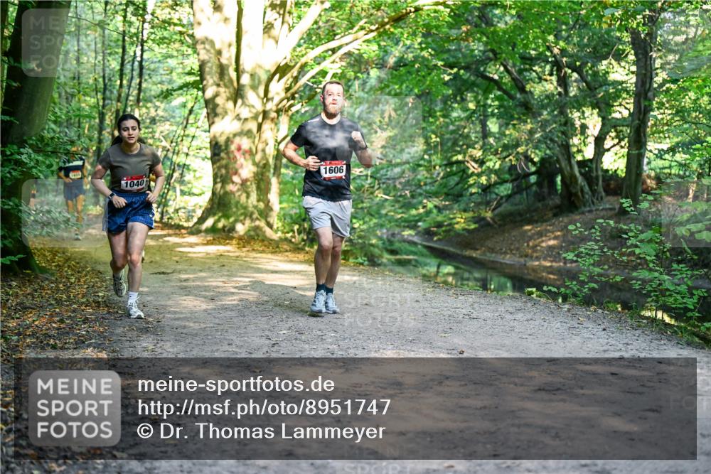 28.09.2025 - 33. Volkslauf durch das schöne Alstertal Dr. Thomas Lammeyer http://msf.ph/oto/8951747 28.09.2025 10:19:10 Laufen 1405, 1040, 1606 meine-sportfotos.de