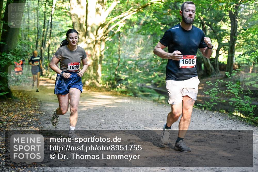 28.09.2025 - 33. Volkslauf durch das schöne Alstertal Dr. Thomas Lammeyer http://msf.ph/oto/8951755 28.09.2025 10:19:11 Laufen 1606, 1040 meine-sportfotos.de