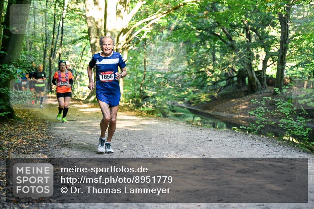 28.09.2025 - 33. Volkslauf durch das schöne Alstertal Dr. Thomas Lammeyer http://msf.ph/oto/8951779 28.09.2025 10:19:15 Laufen 1655, 1025 meine-sportfotos.de