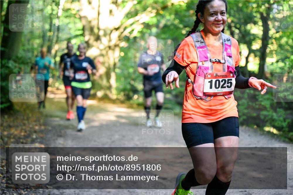 28.09.2025 - 33. Volkslauf durch das schöne Alstertal Dr. Thomas Lammeyer http://msf.ph/oto/8951806 28.09.2025 10:19:19 Laufen 1025 meine-sportfotos.de