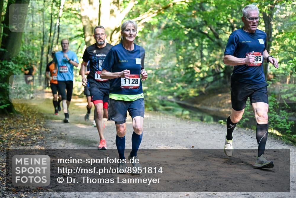 28.09.2025 - 33. Volkslauf durch das schöne Alstertal Dr. Thomas Lammeyer http://msf.ph/oto/8951814 28.09.2025 10:19:21 Laufen 1654, 1128, 85 meine-sportfotos.de