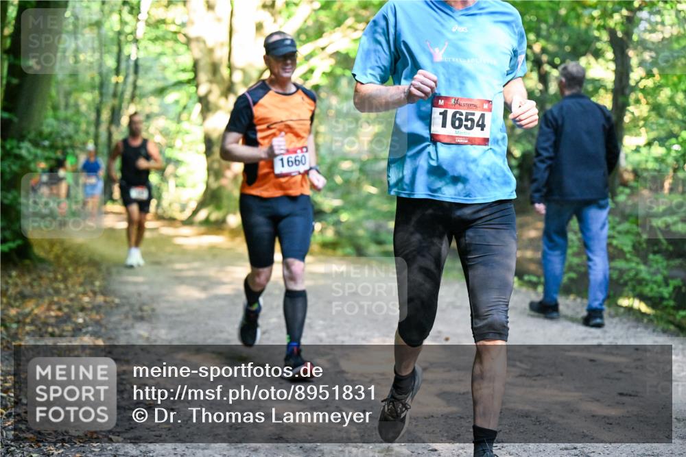28.09.2025 - 33. Volkslauf durch das schöne Alstertal Dr. Thomas Lammeyer http://msf.ph/oto/8951831 28.09.2025 10:19:24 Laufen 1660, 1654 meine-sportfotos.de