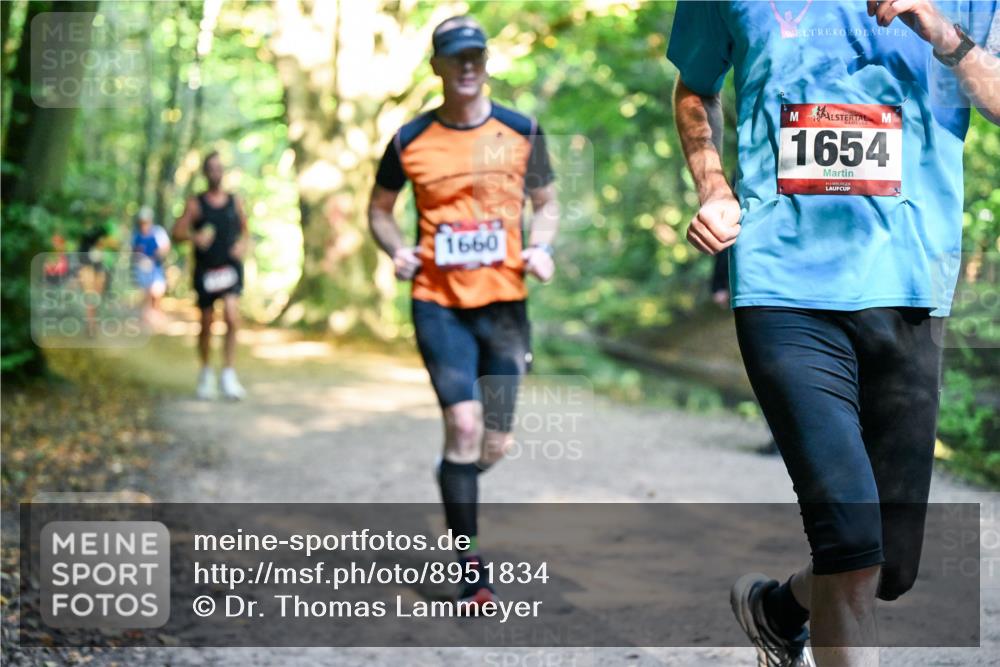 28.09.2025 - 33. Volkslauf durch das schöne Alstertal Dr. Thomas Lammeyer http://msf.ph/oto/8951834 28.09.2025 10:19:25 Laufen 1660, 1654 meine-sportfotos.de