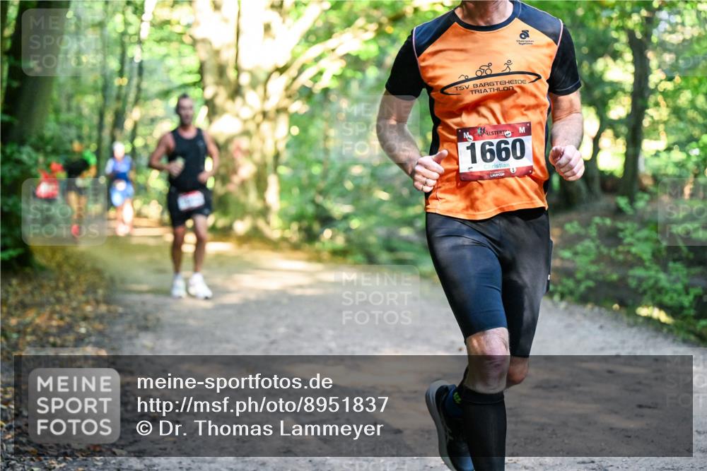 28.09.2025 - 33. Volkslauf durch das schöne Alstertal Dr. Thomas Lammeyer http://msf.ph/oto/8951837 28.09.2025 10:19:25 Laufen 1660 meine-sportfotos.de