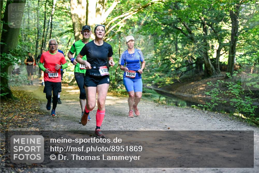 28.09.2025 - 33. Volkslauf durch das schöne Alstertal Dr. Thomas Lammeyer http://msf.ph/oto/8951869 28.09.2025 10:19:31 Laufen 103, 1611, 1034 meine-sportfotos.de