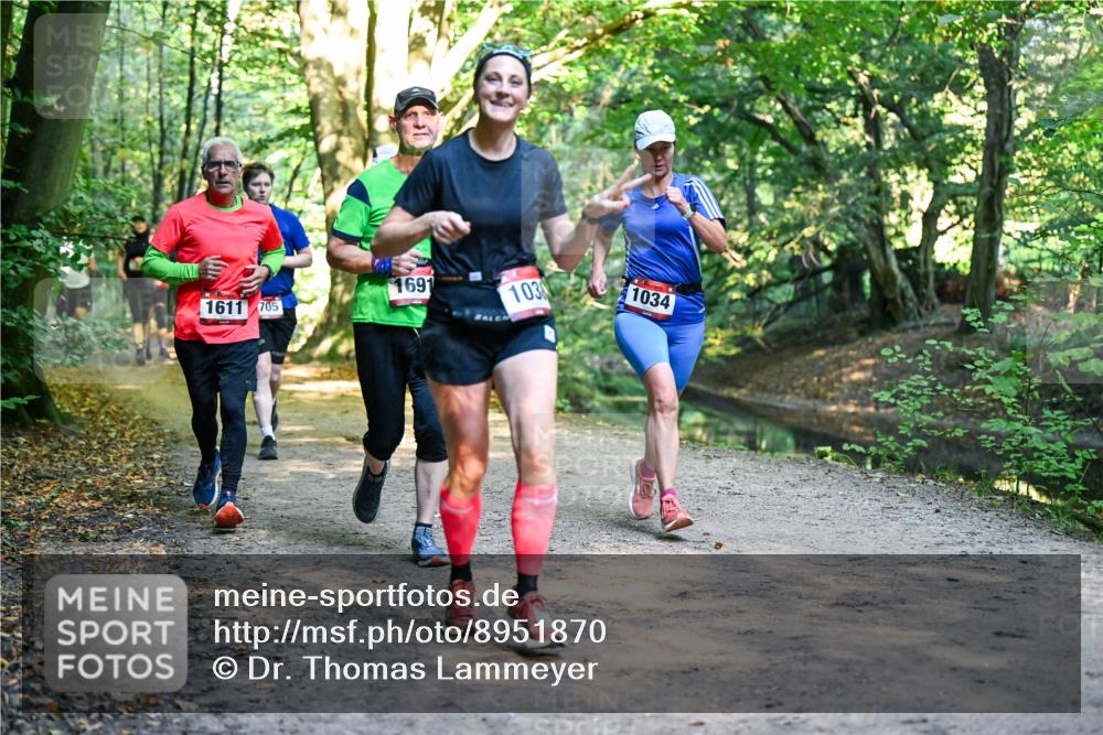 28.09.2025 - 33. Volkslauf durch das schöne Alstertal Dr. Thomas Lammeyer http://msf.ph/oto/8951870 28.09.2025 10:19:31 Laufen 1611, 705, 1691, 103, 1034 meine-sportfotos.de