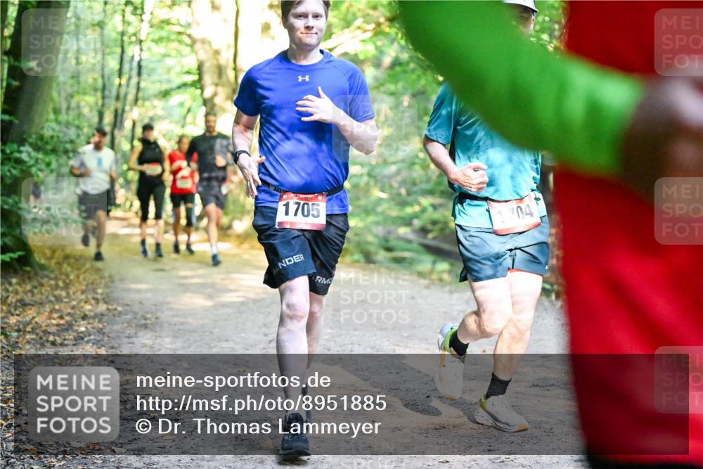 28.09.2025 - 33. Volkslauf durch das schöne Alstertal Dr. Thomas Lammeyer http://msf.ph/oto/8951885 28.09.2025 10:19:34 Laufen 1705 meine-sportfotos.de