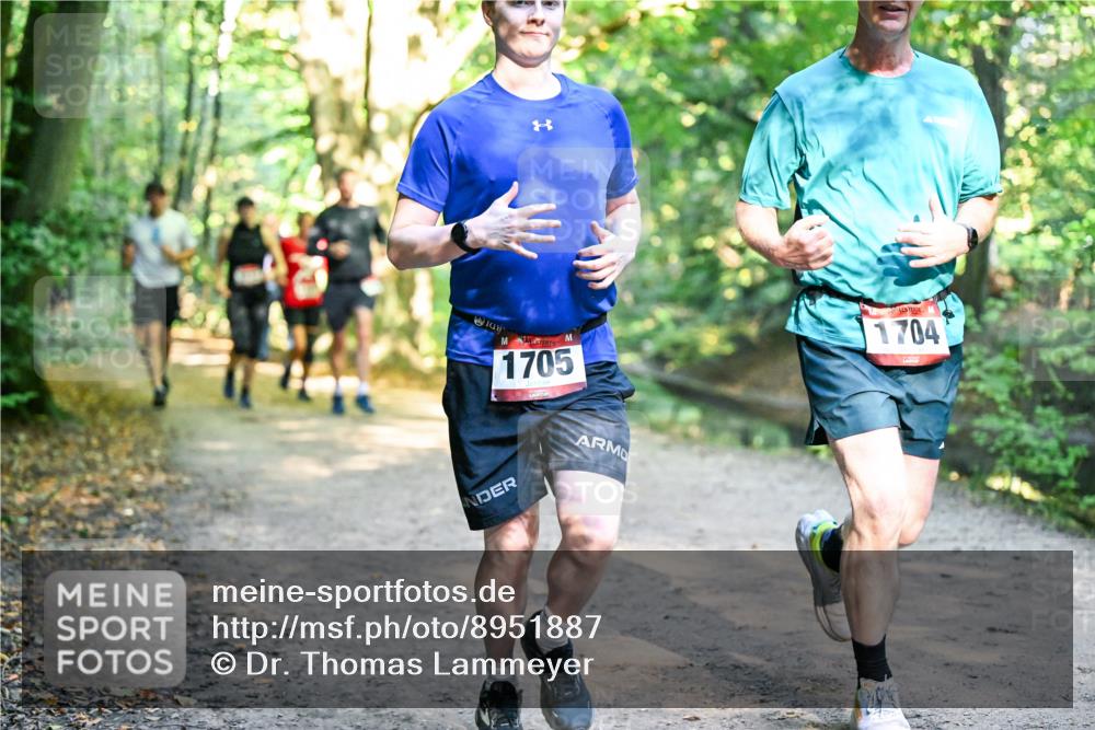 28.09.2025 - 33. Volkslauf durch das schöne Alstertal Dr. Thomas Lammeyer http://msf.ph/oto/8951887 28.09.2025 10:19:34 Laufen 1705, 1704 meine-sportfotos.de