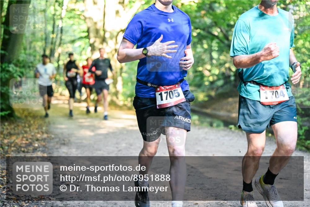 28.09.2025 - 33. Volkslauf durch das schöne Alstertal Dr. Thomas Lammeyer http://msf.ph/oto/8951888 28.09.2025 10:19:34 Laufen 1705, 1704 meine-sportfotos.de