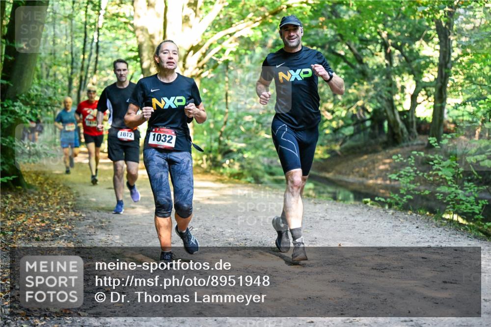 28.09.2025 - 33. Volkslauf durch das schöne Alstertal Dr. Thomas Lammeyer http://msf.ph/oto/8951948 28.09.2025 10:19:45 Laufen 1812, 1032 meine-sportfotos.de