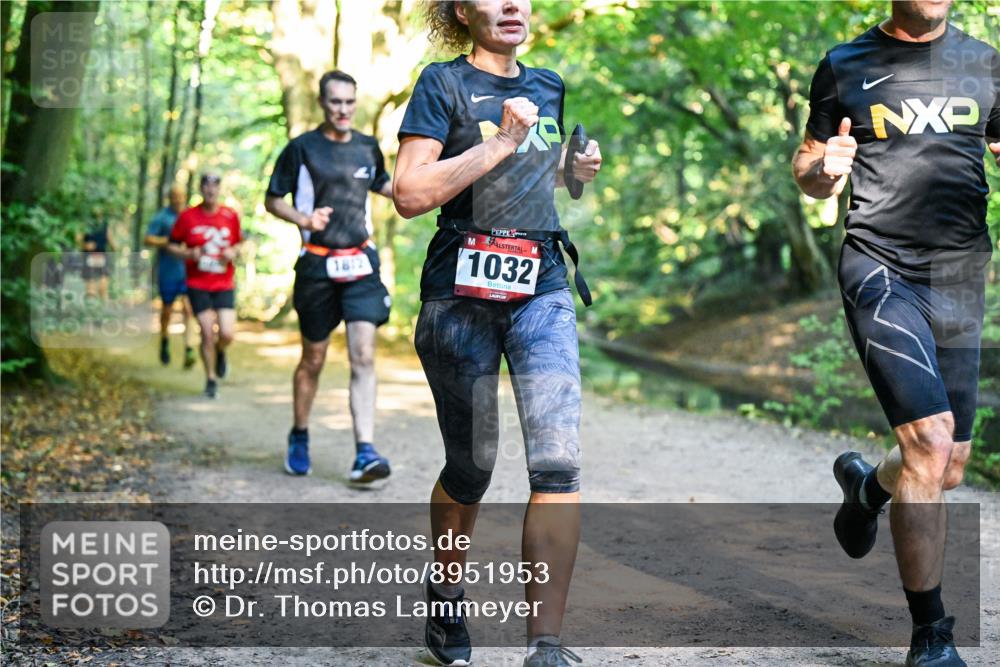 28.09.2025 - 33. Volkslauf durch das schöne Alstertal Dr. Thomas Lammeyer http://msf.ph/oto/8951953 28.09.2025 10:19:46 Laufen 1812, 1032 meine-sportfotos.de