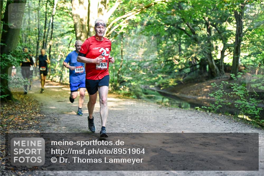 28.09.2025 - 33. Volkslauf durch das schöne Alstertal Dr. Thomas Lammeyer http://msf.ph/oto/8951964 28.09.2025 10:19:48 Laufen 674, 1684 meine-sportfotos.de