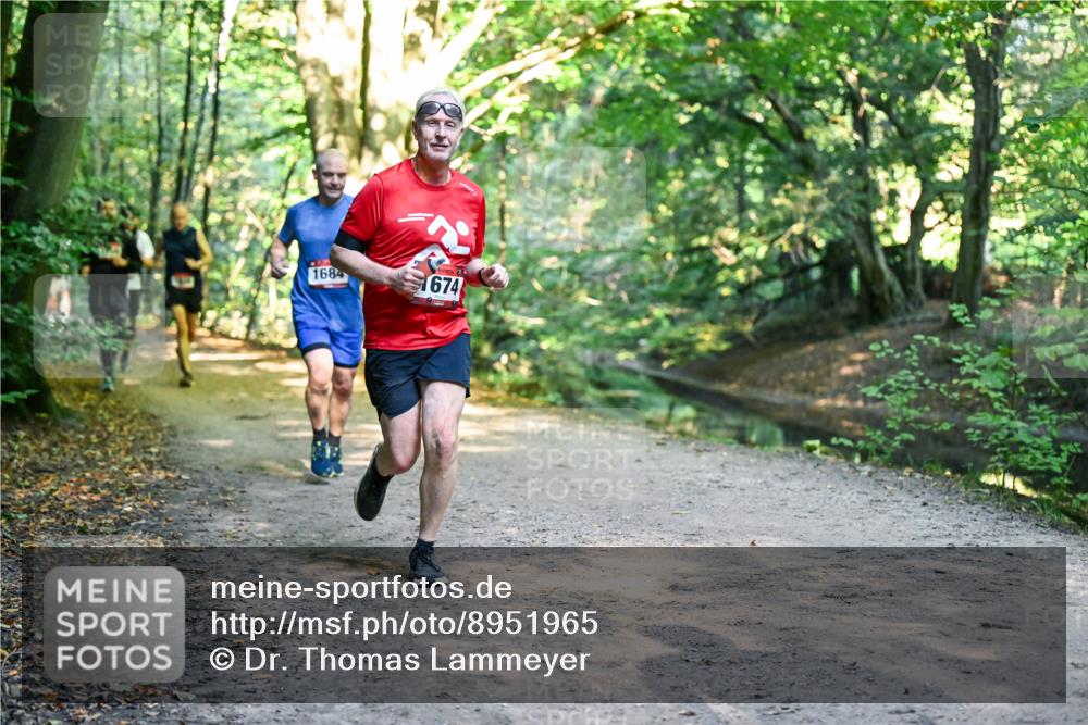 28.09.2025 - 33. Volkslauf durch das schöne Alstertal Dr. Thomas Lammeyer http://msf.ph/oto/8951965 28.09.2025 10:19:48 Laufen 1684, 674 meine-sportfotos.de